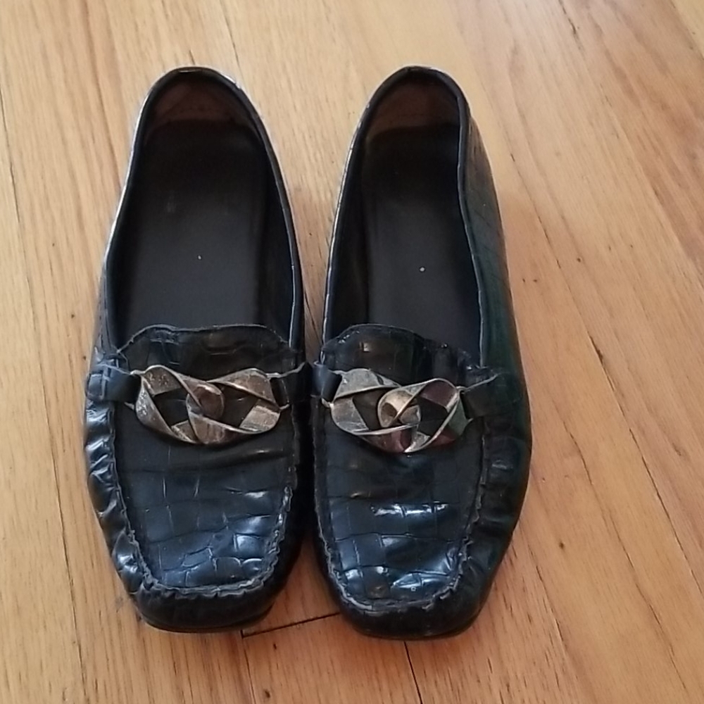US 6 Stuart Weitzman Black flats